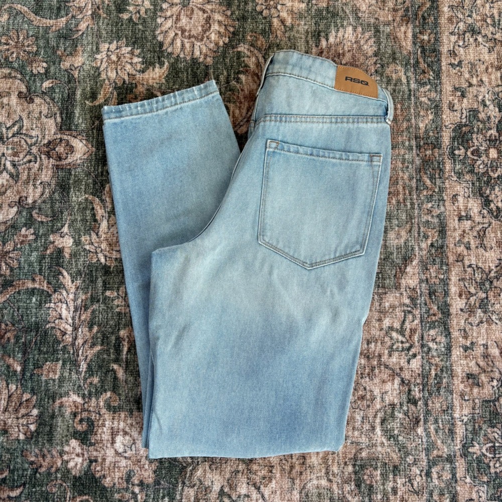 RSQ Women's 90s Jean Light Blue Denim High Rise Size 27 Distressed Vintage Style